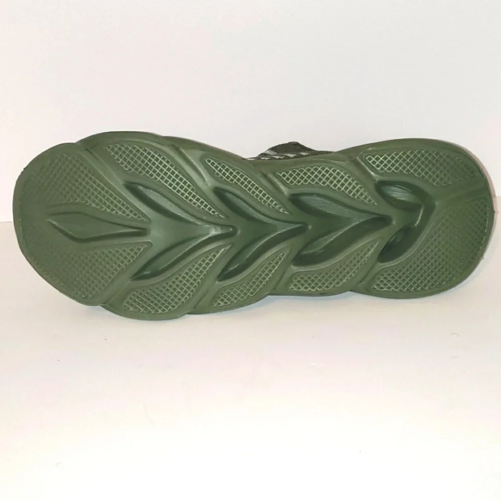 GSLMOLN Men's Slip on Shoe - Picture 5 of 6